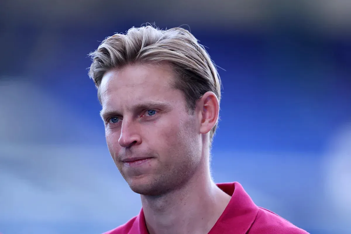 Barcelona's Busy Window: De Jong Fights Back, Torres Exits, Striker Hunt Continues