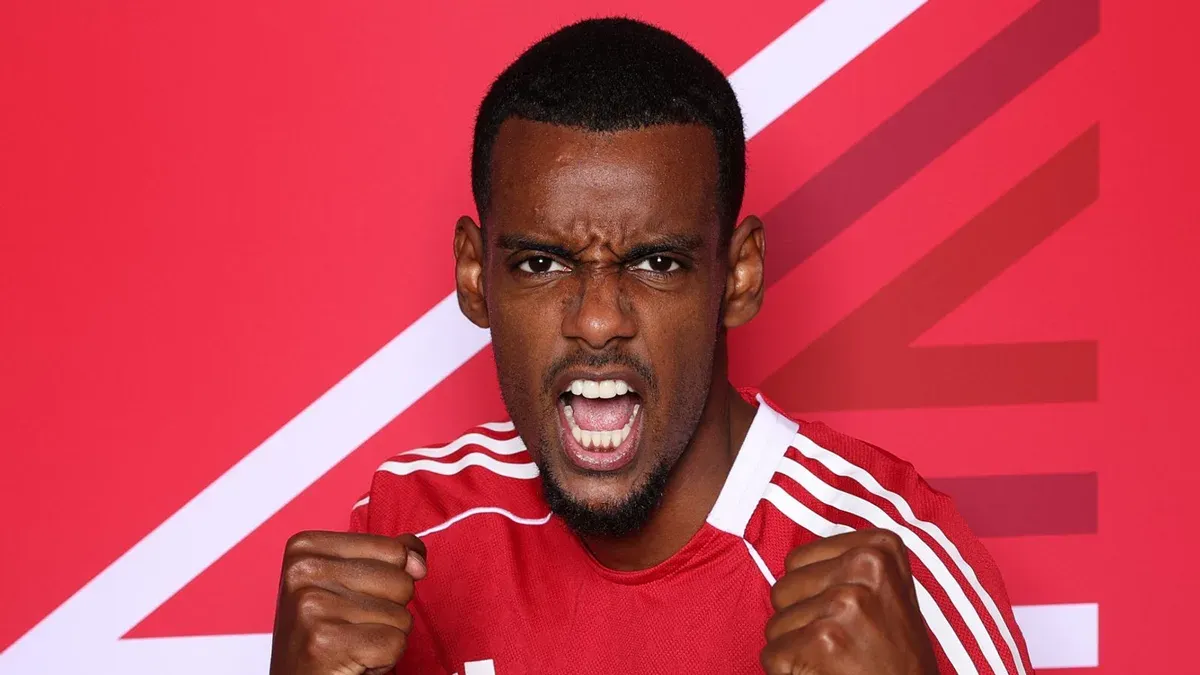 Isak Braces for Hostile St James' Park Return With Liverpool Yet to See His Best