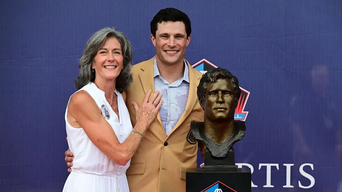 Kuechly Takes His Place Among the Greats as Class of 2026 Enters Canton