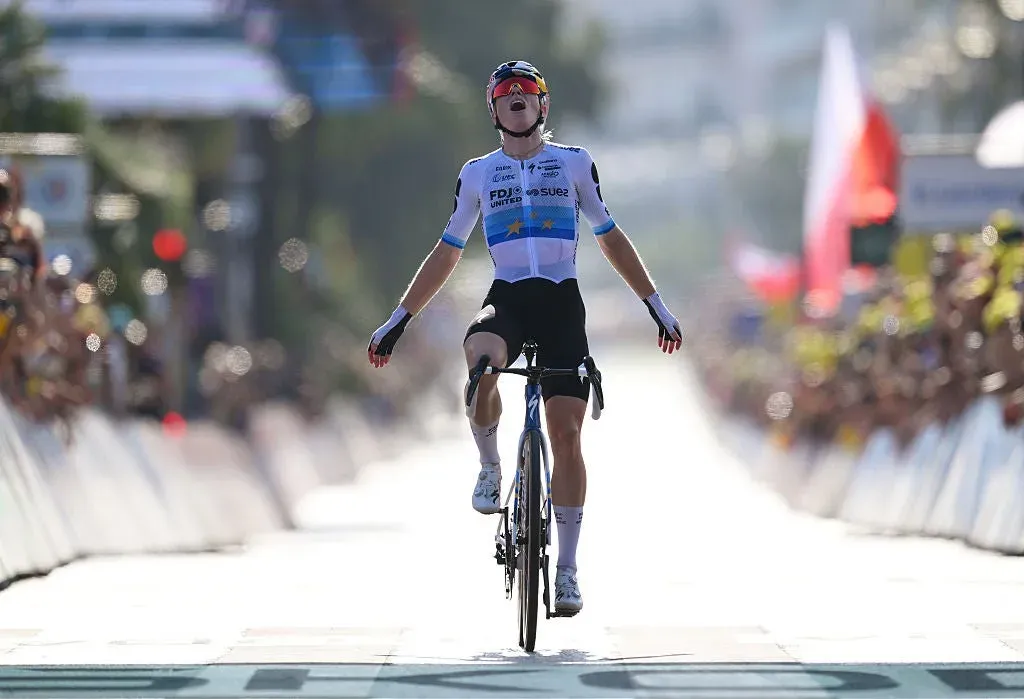 Vollering Takes Yellow Into Tour de France Femmes Finale With Eight Seconds to Spare