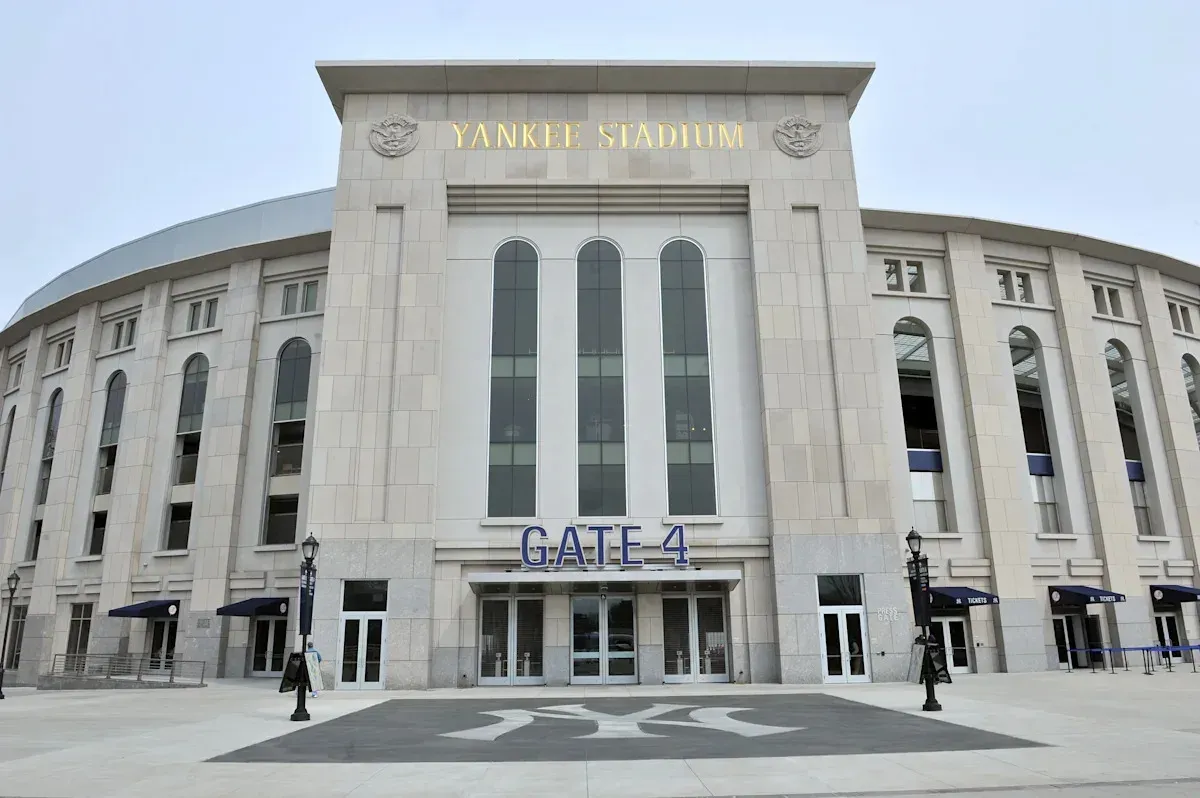 Yankees Secure $2.6 Billion Apollo Partnership to Fund Growth and Refinance Debt