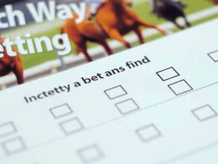 Understanding Each Way Bets: What Does Each Way Mean in Betting?